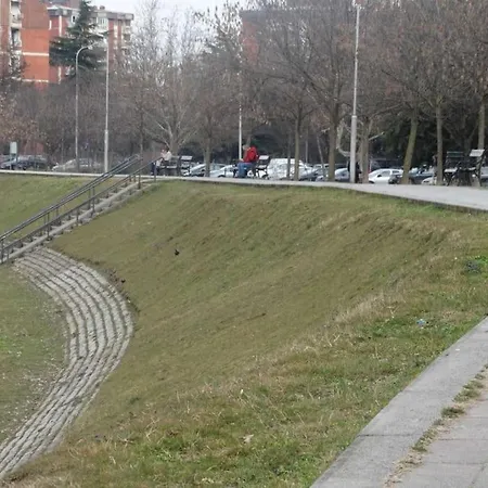 Miro's Place Скопье