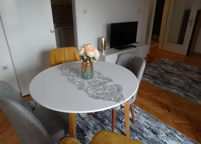 Miro's Place Apartment *