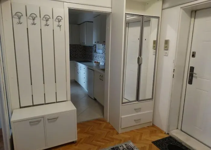 Miro's Place Apartment